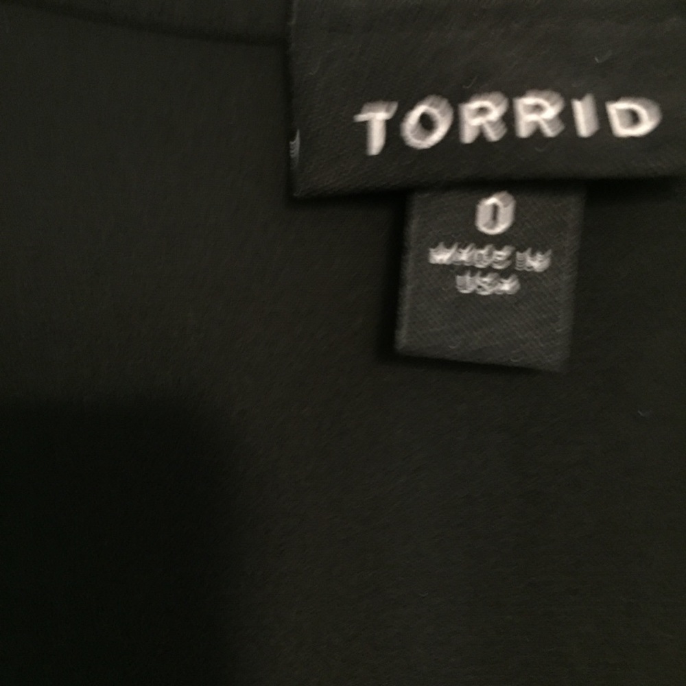 Torrid Top - Picture 5 of 6